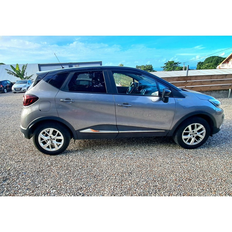 RENAULT CAPTUR