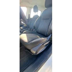 PEUGEOT 208 hdi 