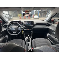 PEUGEOT 208 II