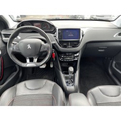 PEUGEOT 208 GT-LINE