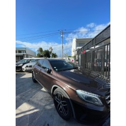MERCEDES CLASSE GLA