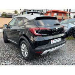 RENAULT CAPTUR II Blue dCi 95 Zen++