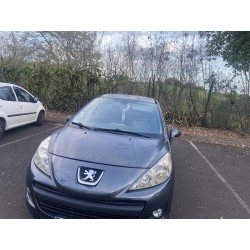 Peugeot 207 en état boîte automatique, essence, moteur a chaîne , 120 ch