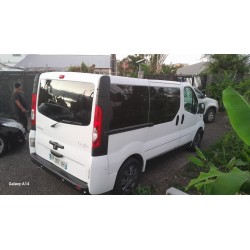 RENAULT TRAFIC 9 places