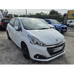 PEUGEOT 208 hdi 100 chevaux