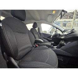PEUGEOT 208 hdi 100 chevaux