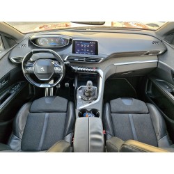 PEUGEOT 3008 TURBO ESSENCE 130 CHEVAUX