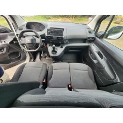 Peugeot Partner VU HDI 102CV 3pl Girafon